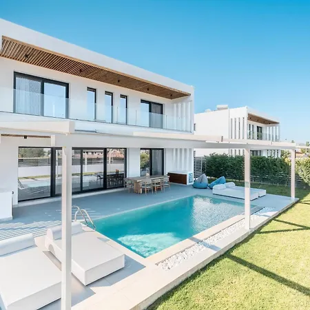 Villa D&r Boutique D Gennadi